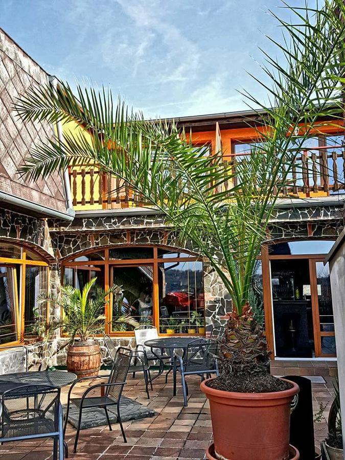 Motel Podkova Klobouky u Brna Luaran gambar